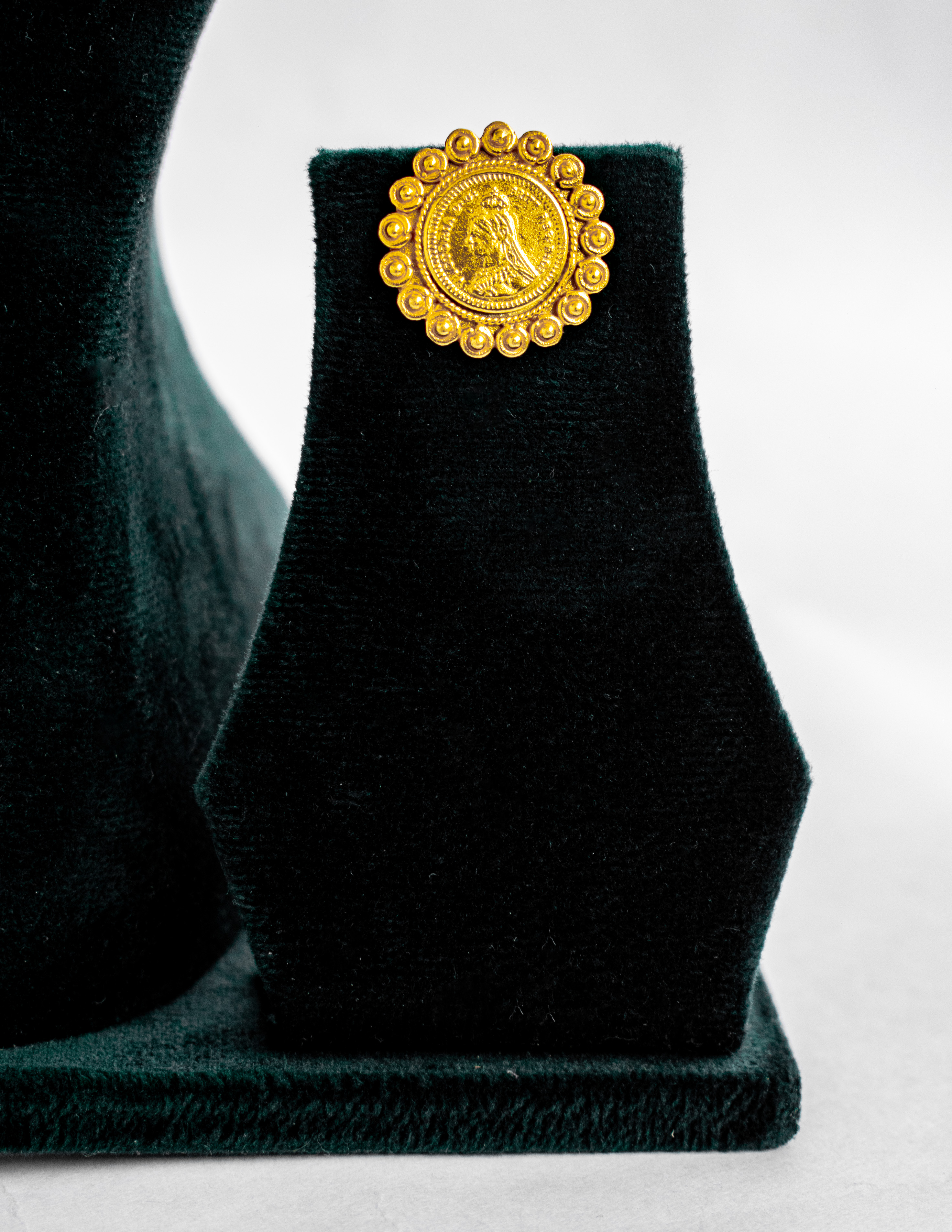 Rajvi Coin Grace – Gold-Plated Silver Pendant & Earrings Set